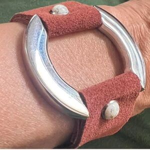 Ennelle Silver and Pink Suede Bracelet